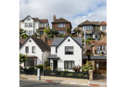 🏢❄️ ¿Se puede instalar un aire acondicionado en cualquier vivienda? Limitaciones y aspectos legales que debes conocer